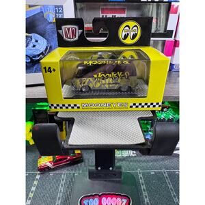M2 Machines RAW SUPER CHASE 1/64 Mooneyes 1960 VW Delivery Van